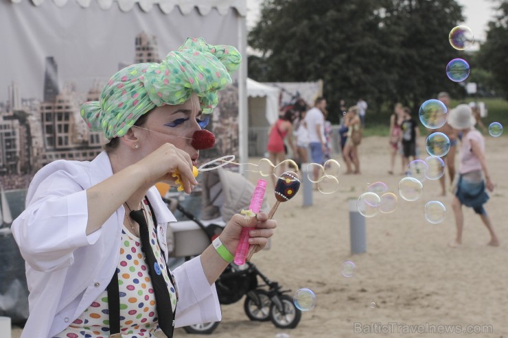 Pagājušajā nedēļas nogalē Ķīpsalas pludmalē norisinājās vērienīgais festivāls «Telavivas pludmale Rīgā – mūzika, deja, mode, sports, tūrisms, bizness, 130083