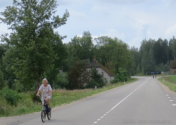 Ceļojuma laikā tika pamanīti daudzi saliekamie velosipēdi, kurus izmanto jau no padomju laikiem 130741