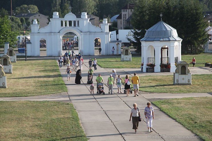 Vissvētākās Jaunavas Marijas debesīs uzņemšanas svētki Aglonā pulcēs tūkstošus 130836