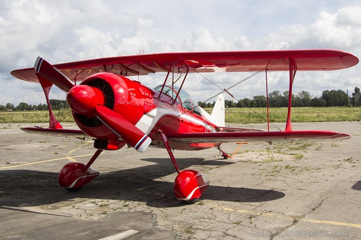 Šogad aprit 60 gadi, kopš Spilves aerodromā svinīgi tika atklāta jaunuzceltā Rīgas lidostas ēka un apaļa simtsgade, kopš Spilves pļavās nolaidās pirma 130926