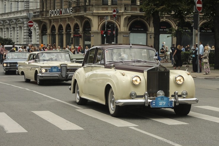 Jau devīto reizi noticis starptautiskais seno spēkratu salidojums «Riga Retro» 131031