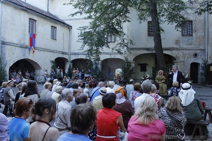 09.08.2014 Jaunpils pilī norisinājās Viduslaiku svētki, kuros satikās pagātne un nākotne, zūdot laika robežām - www.jaunpilspils.lv 131233