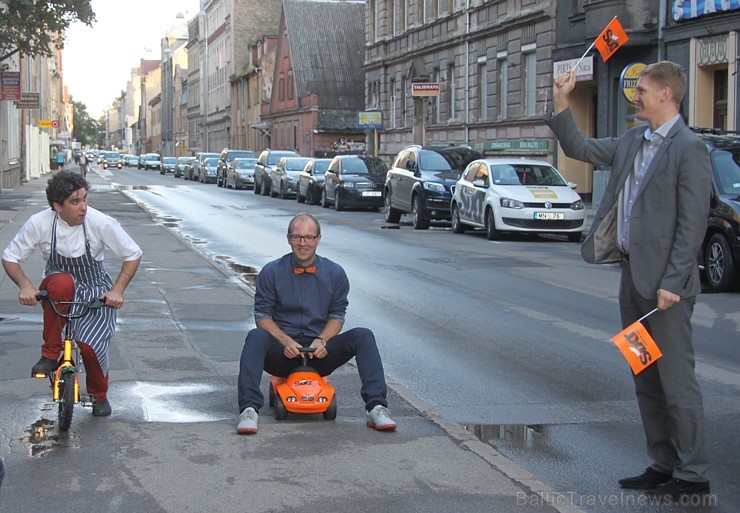 Restorāna «Sirmais & Dreibants» šefpavārs Mārtiņš Sirmais sacenšas ar autonomas «Sixt» vadītāju Baltijas valstīs Arni Jaudzemu (www.sixt.lv/velo) 131570