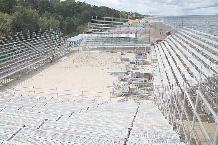 Jūrmalas 5 zvaigžņu viesnīcas Baltic Beach Hotel pludmale top gatava pludmales volejbola sacensībām «CEV Satellite Jūrmala» - Jurmala.beachvolley.lv 132103