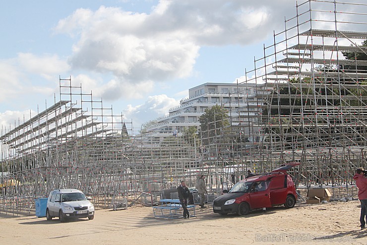 Jūrmalas 5 zvaigžņu viesnīcas Baltic Beach Hotel pludmale top gatava pludmales volejbola sacensībām «CEV Satellite Jūrmala» - Jurmala.beachvolley.lv 132114