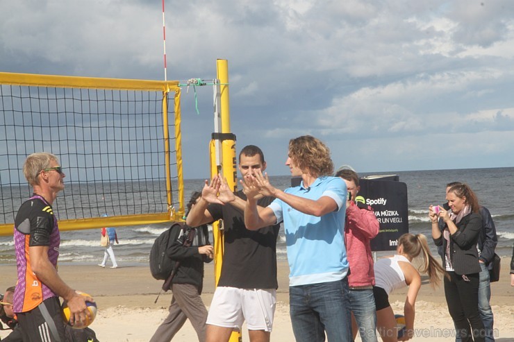 Jūrmalas 5 zvaigžņu viesnīcas Baltic Beach Hotel pludmale top gatava pludmales volejbola sacensībām «CEV Satellite Jūrmala» - Jurmala.beachvolley.lv 132115