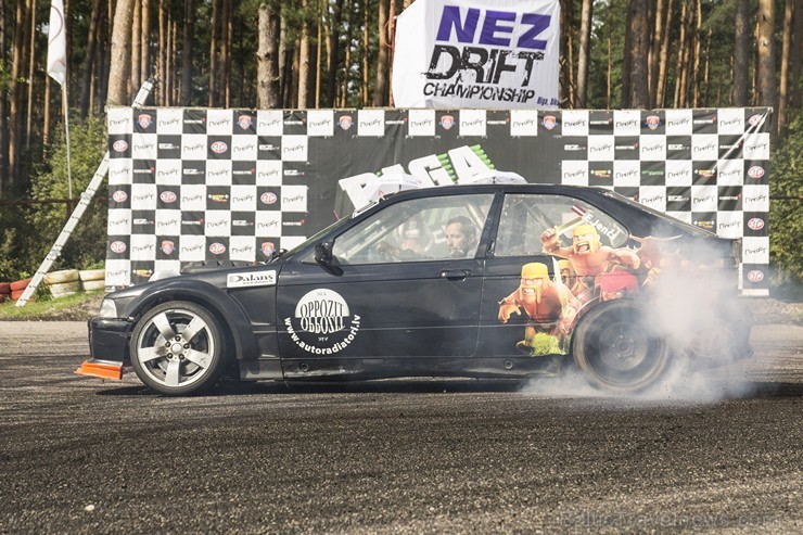 Ar spraigām cīņām aizvadīts Ziemeļeiropas drifta čempionāta noslēdzošais posms 132377