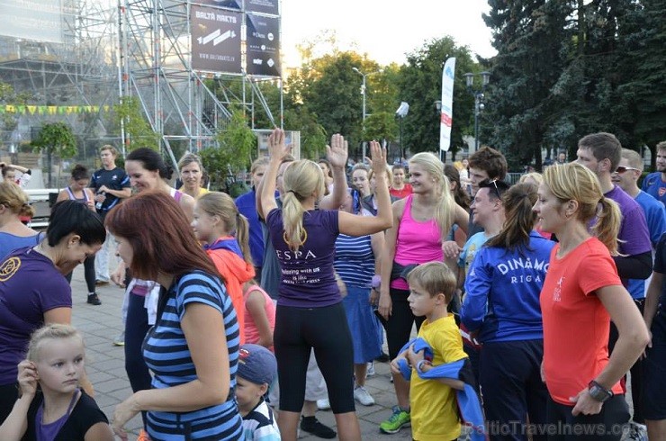 03.09.2014 Esplanādē noticis Radisson BLU un ESPA Rīga tematiskais skriešanas treniņš, kas organizēts pasākuma NIKE Riga Run ietvaros 133138