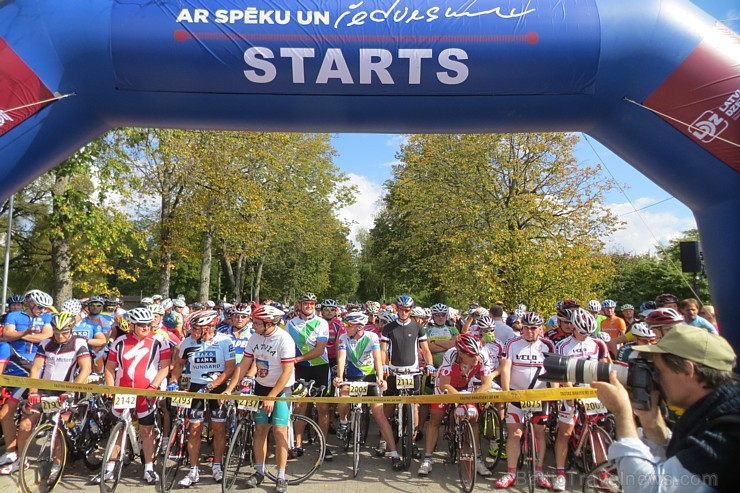 24. Latvijas riteņbraucēju Vienības brauciens Siguldā pulcēja 7.09.2014 vairāk nekā 4000 dalībniekus. Informācija - www.velo.lv 133222