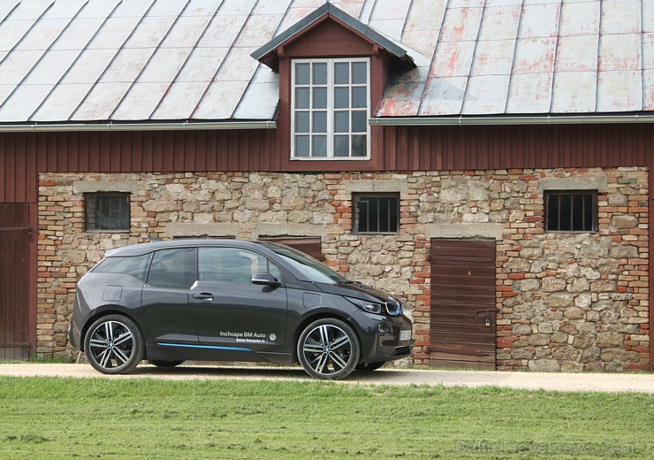 Travelnews.lv kopā ar partneriem ceļo ar moderno tehnoloģiju automašīnu BMW i3 133660