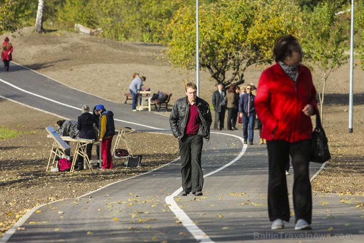 Atklāts Ķengaraga promenādes pagarinājums līdz Mazjumpravas muižai 135265