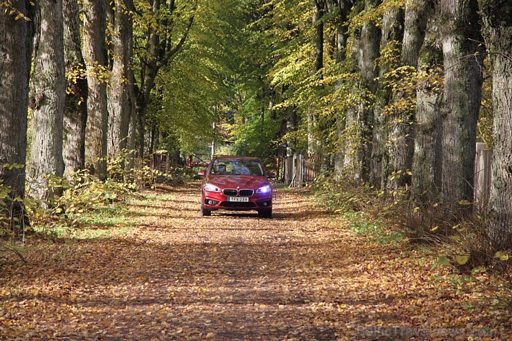 Travelnews.lv redakcija ceļo ar pirmo priekšpiedziņas BMW modeli (BMW 218d) 136036