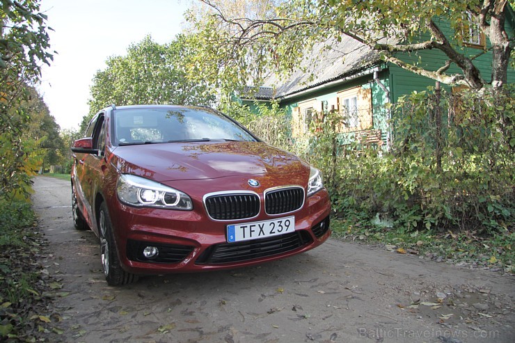 Travelnews.lv redakcija ceļo ar pirmo priekšpiedziņas BMW modeli (BMW 218d) 136058