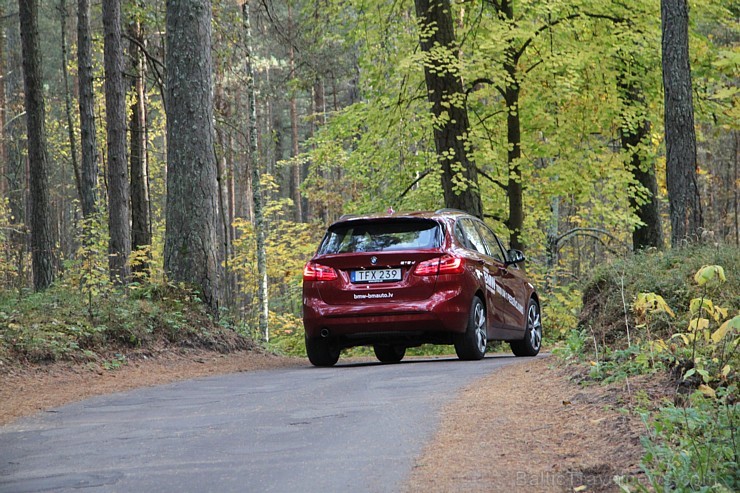 Travelnews.lv redakcija ceļo ar pirmo priekšpiedziņas BMW modeli (BMW 218d) 136066