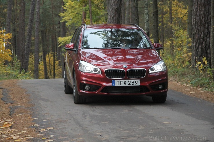 Travelnews.lv redakcija ceļo ar pirmo priekšpiedziņas BMW modeli (BMW 218d) 136067