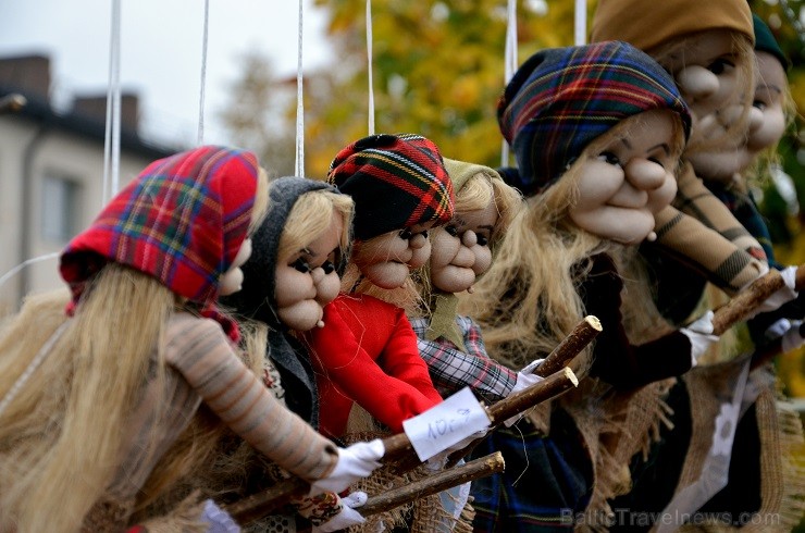 Sestdien, 11.oktobrī, Valmierā tika aizvadīts tradicionālais Simjūda gadatirgus. Šogad tas bija īpaši apmeklēts un priecēja kā pircējus, tā pārdevējus 136149