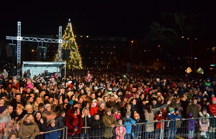 Liepājā ar krāšņu uguņošanu ir sagaidīts 2015. gads 140950