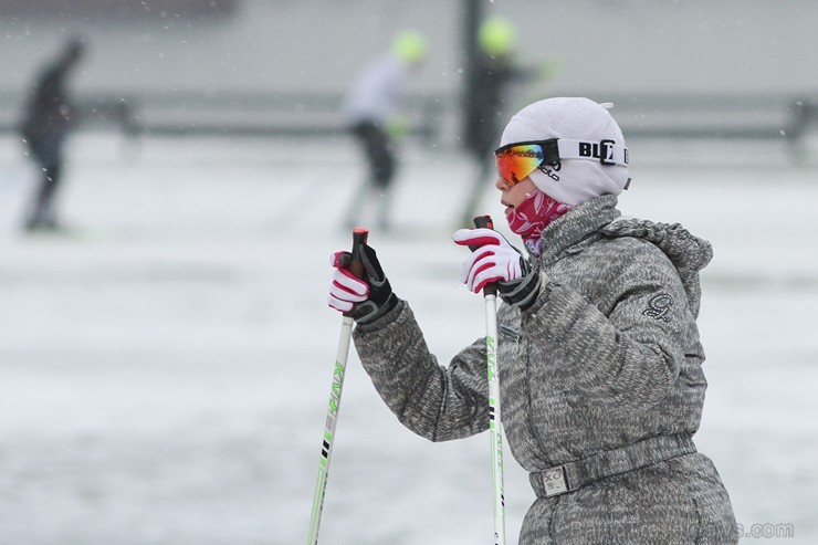 Rīgas ziemas sporta un aktīvās atpūtas parkā aizvadītas ikgadējās sacensības distanču slēpošanā 141375