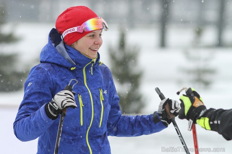 Rīgas ziemas sporta un aktīvās atpūtas parkā aizvadītas ikgadējās sacensības distanču slēpošanā 141376