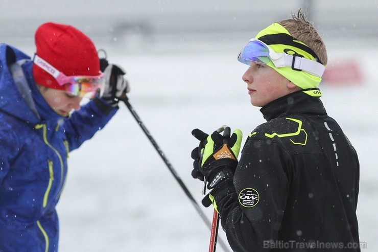 Rīgas ziemas sporta un aktīvās atpūtas parkā aizvadītas ikgadējās sacensības distanču slēpošanā 141377