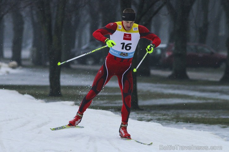 Rīgas ziemas sporta un aktīvās atpūtas parkā aizvadītas ikgadējās sacensības distanču slēpošanā 141383