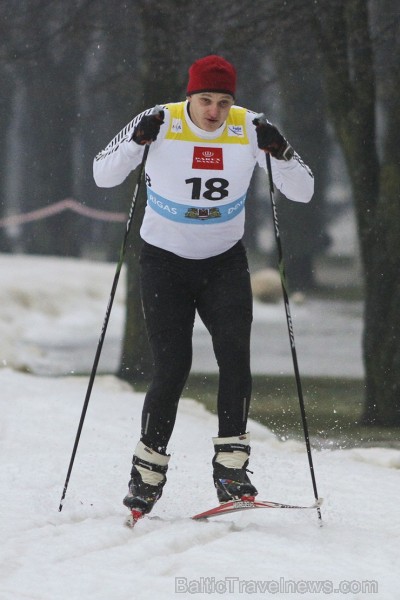 Rīgas ziemas sporta un aktīvās atpūtas parkā aizvadītas ikgadējās sacensības distanču slēpošanā 141384