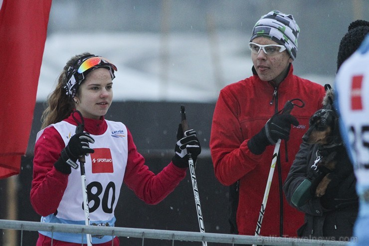 Rīgas ziemas sporta un aktīvās atpūtas parkā aizvadītas ikgadējās sacensības distanču slēpošanā 141386