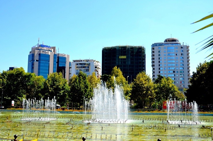 Albānijas galvaspilsēta Tirāna. Nākamajam braucienam var jau pieteikties - www.RemiroTravel.lv 141719