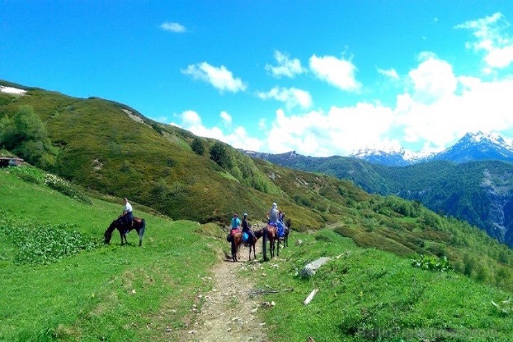 Foto no Georgia Travel RSP organizētā ceļojuma uz Svenetiju 2014. gada vasarā 141911