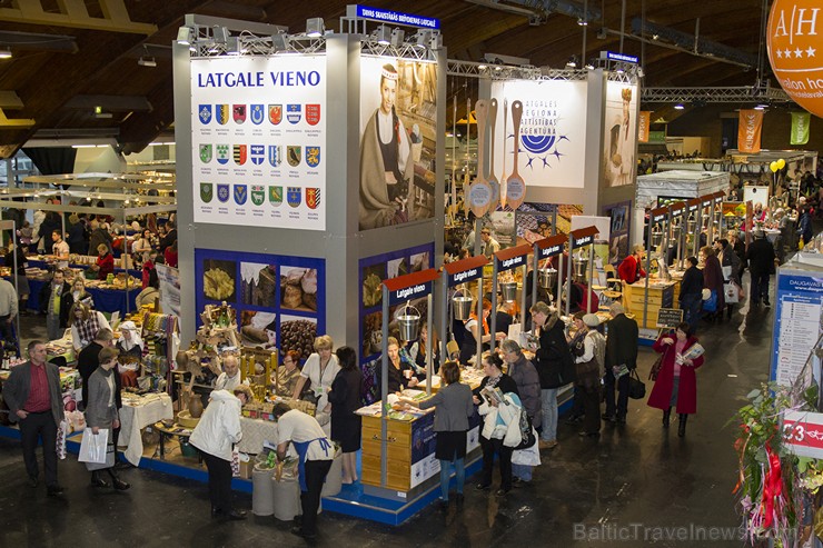 Vēl pēdējo dienu var iepazīties ar Latvijas tūrisma objektiem un lauku labumiem izstādē «Balttour 2015» 142570