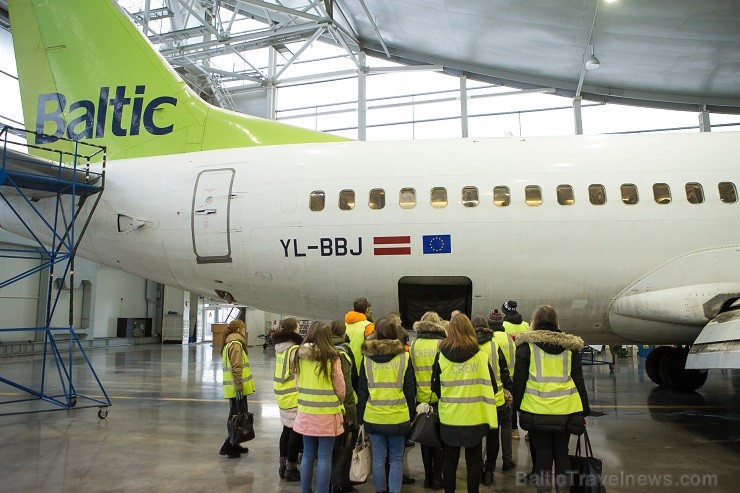 Ēnu dienā airBaltic ikdienas darbu iepazīst 50 skolēni 142948