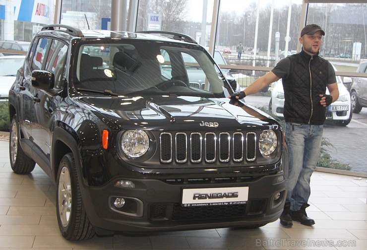 Travelnews.lv redakcija iepazīst jauno Jeep Renegade un citus Jeep automobiļus bezceļos 143012