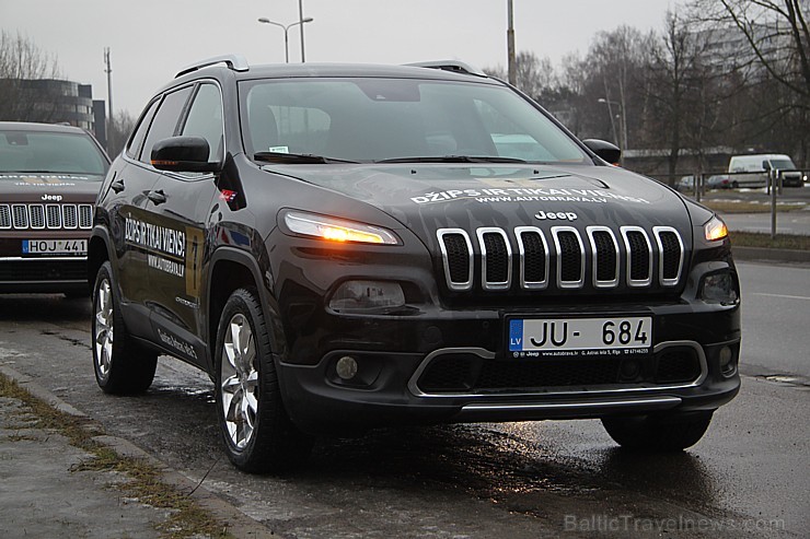 Travelnews.lv redakcija iepazīst jauno Jeep Renegade un citus Jeep automobiļus bezceļos 143018