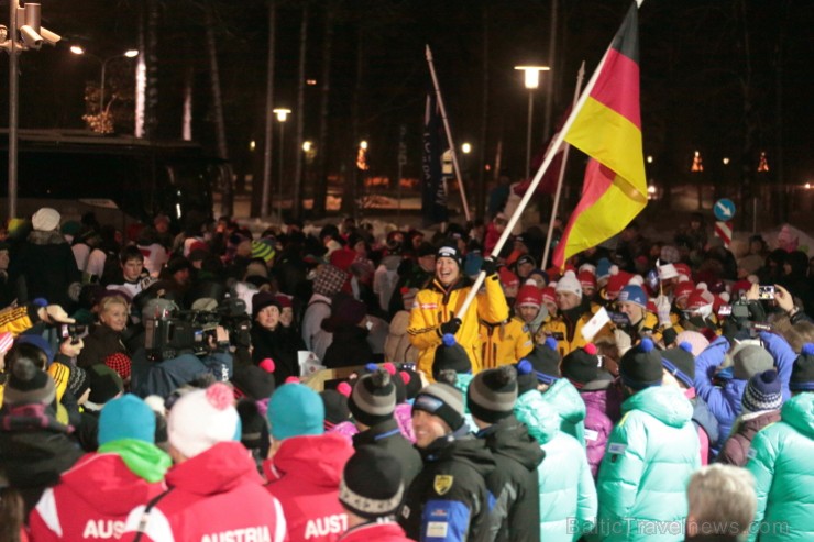 Siguldas bobsleja un kamaniņu trasē sestdien startēja 45. FIL pasaules čempionāts kamaniņu sportā. Foto: Juris Ķilkuts,  FotoAtelje.lv 143194