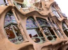 Izjūti arhitekta Antorio Gaudi veidotās Casa Battló mājas neordināru atmosfēru. Vairāk informācijas: www.catalunya.com 23