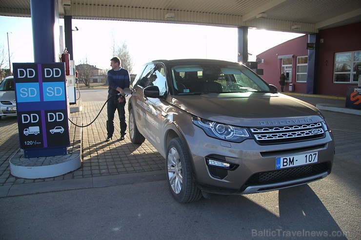 Travelnews.lv redakcija apceļo Sēliju ar jauno Land Rover Discovery Sport SD4 5+2 HSE 145573