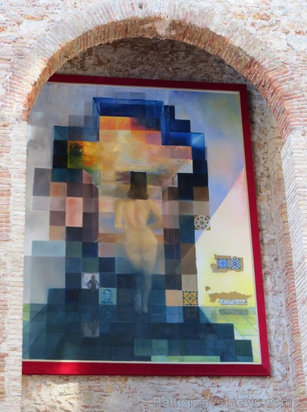 Salvadora Dali teātris-muzejs Spānijas pilsētā Figeresā pārsteidz un šokē 146827