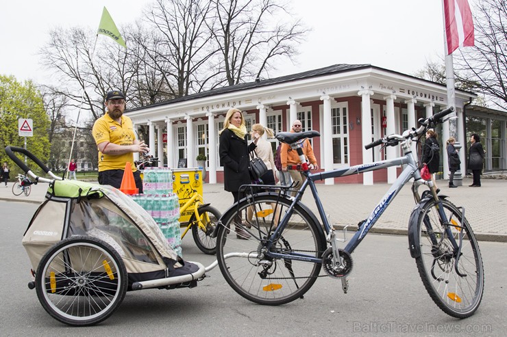 Pirmais Rīgas pasažieru un kravas velosipēdu salidojums pārsteidz rīdziniekus un viesus 147668