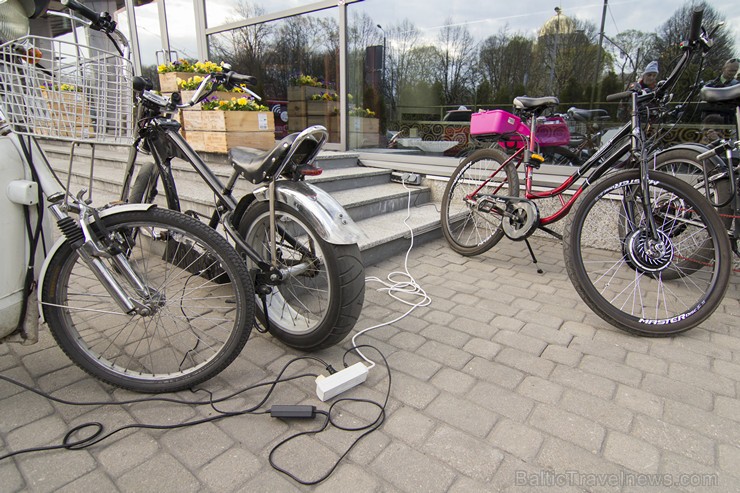 Electric Bicycle Freeride saved kopā elektrisko velosipēdu entuziastus 147703