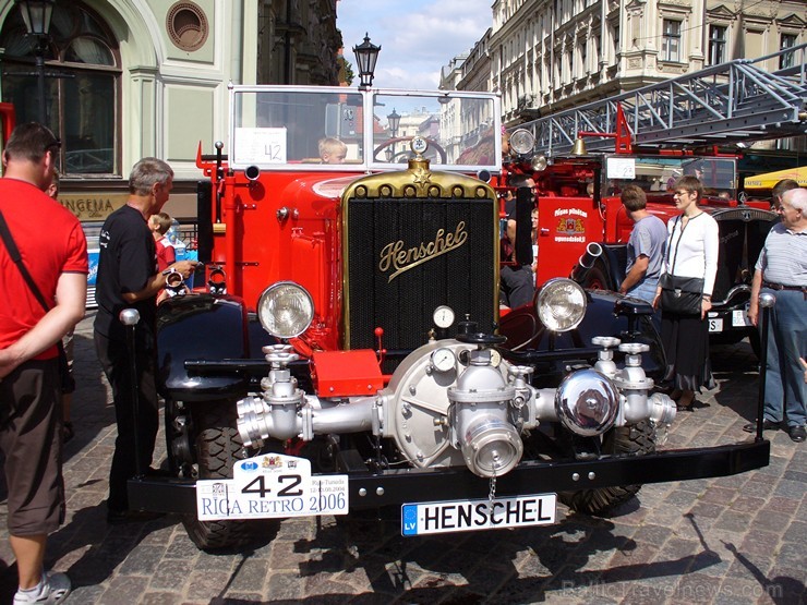 Henschel typ 33D1 (33FA1), apskatāms Rīgas motormuzejā. Ugunsdzēsēju automobilis konstruēts vācu armijas vajadzībām militāro lidlauku apkalpošanai II  149067