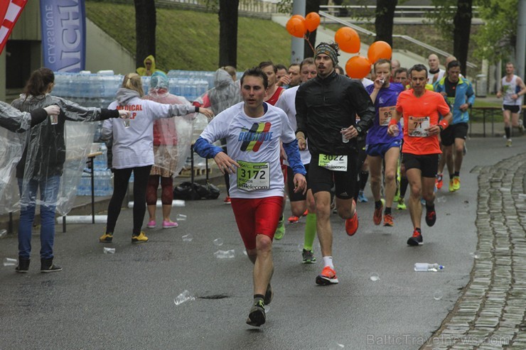 «Lattelecom Rīgas maratons 2015» vieno 25 931 dalībnieku no 69 valstīm 149366