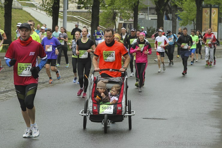 «Lattelecom Rīgas maratons 2015» vieno 25 931 dalībnieku no 69 valstīm 149378