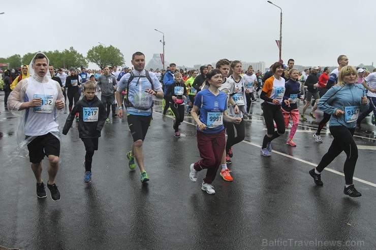 «Lattelecom Rīgas maratons 2015» vieno 25 931 dalībnieku no 69 valstīm 149398