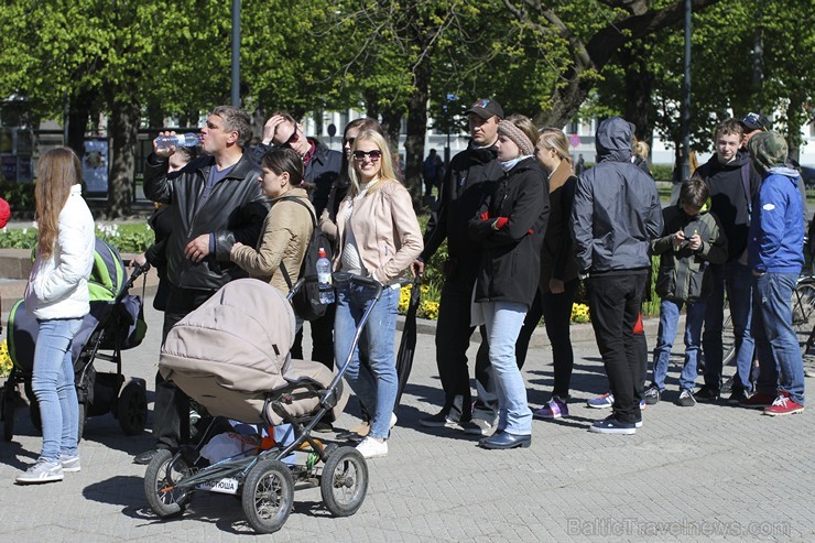 Esplanādē «Pop-up 2000 burgeru restorāns» cienā ar svaigi pagatavotiem burgeriem par brīvu 149432