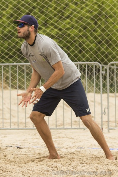Pludmales volejbola treniņi Jūrmala Masters pludmales stadionā pulcē dažādas sagatavotības spēlētājus 149605