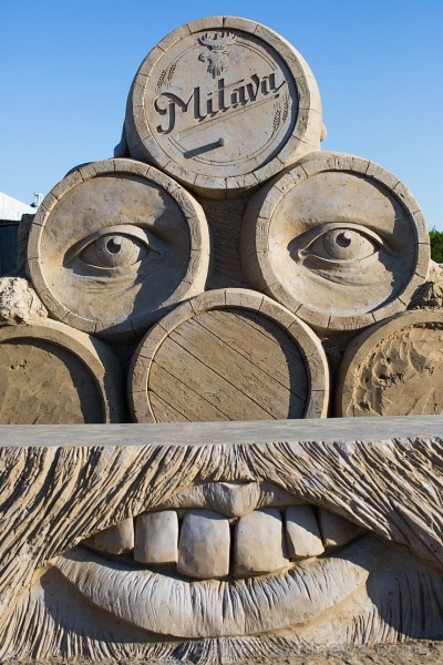 Ielūkojies smilšu skulptūru tapšanas procesā
Foto: Kristaps Hercs 149876