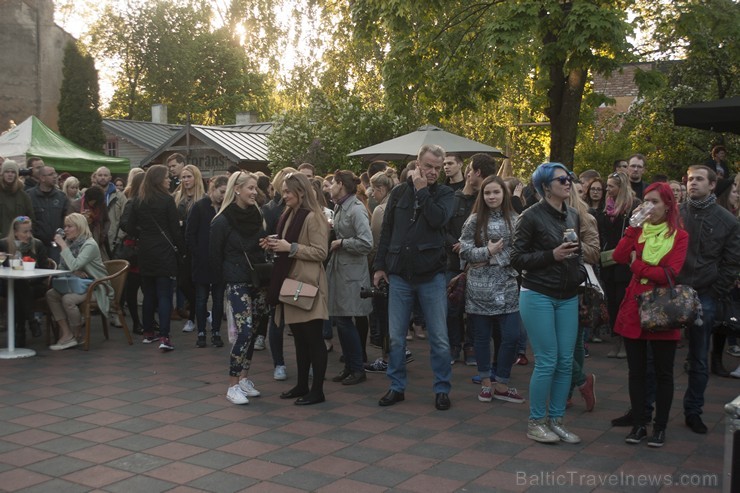 Kalnciema kvartālā atklāj piekto brīvdabas koncertsezonu 150005