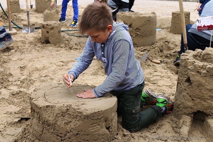 Noslēdzies smilšu skulptūru festivāls 150071