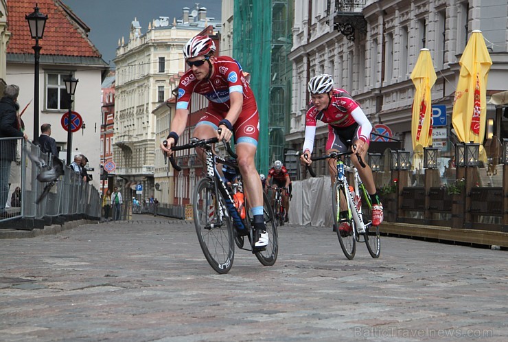 Galvaspilsētā tūkstošiem velosipēdistu dodas «Elkor Rīgas velomaratons 2015» distancē 150384