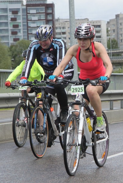 Galvaspilsētā tūkstošiem velosipēdistu dodas «Elkor Rīgas velomaratons 2015» distancē 150447